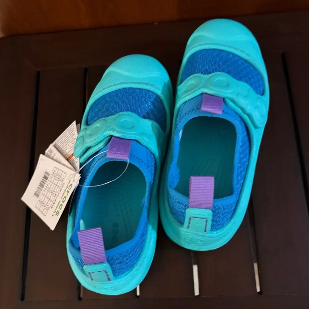 CROCS Kids c12 Aqua Slip-On Water Shoes in Teal & Blue